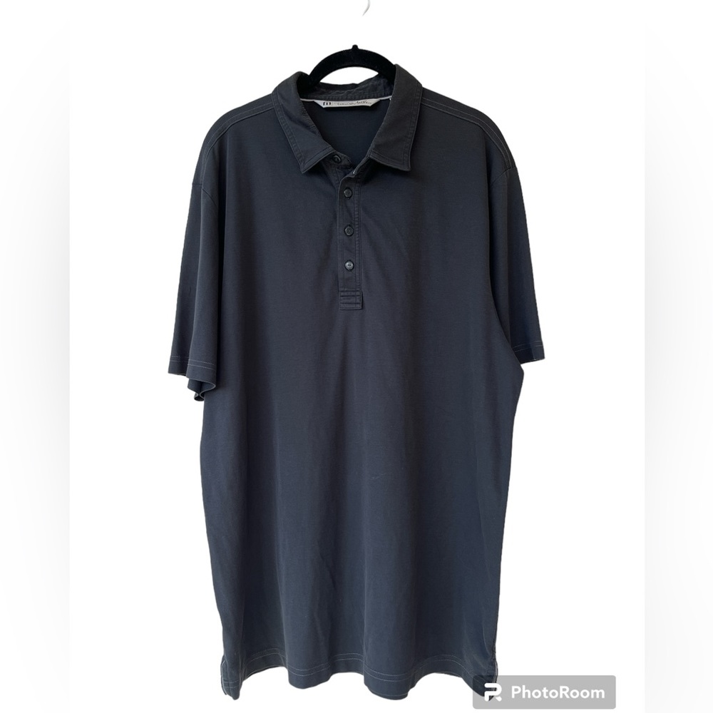 Travis Mathew Polo Shirt in Black Size XL